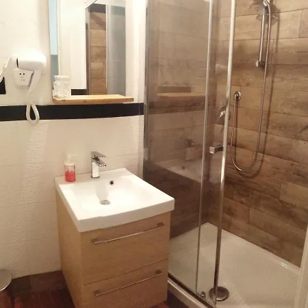 Armanino Guest house